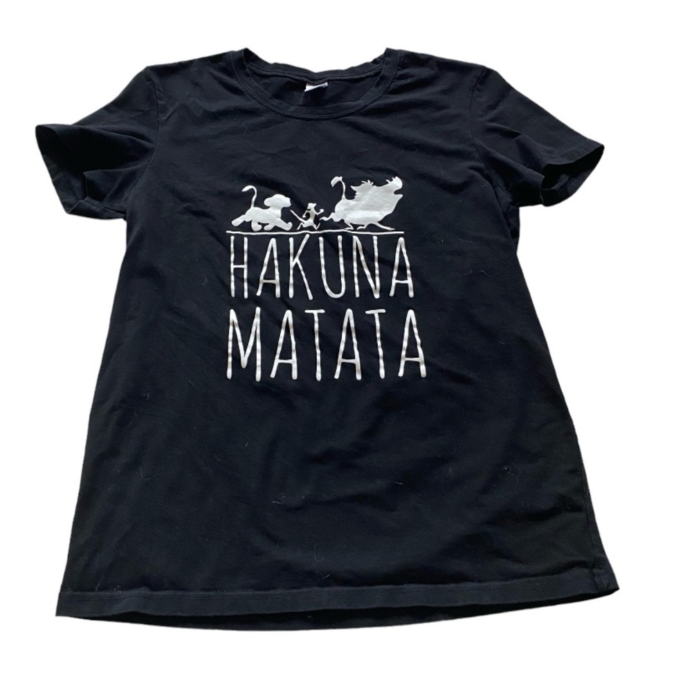 Hakuna Matata Women’s Black Graphic T-shirt